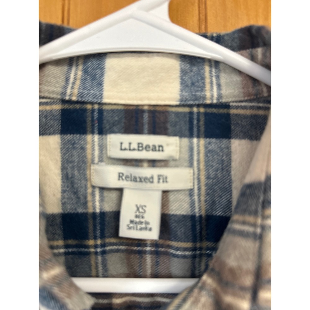 LL Bean Relaxed Fit Flannel Shirt Womens XS Blue Cream Brown Plaid 508276 - Picture 8 of 8